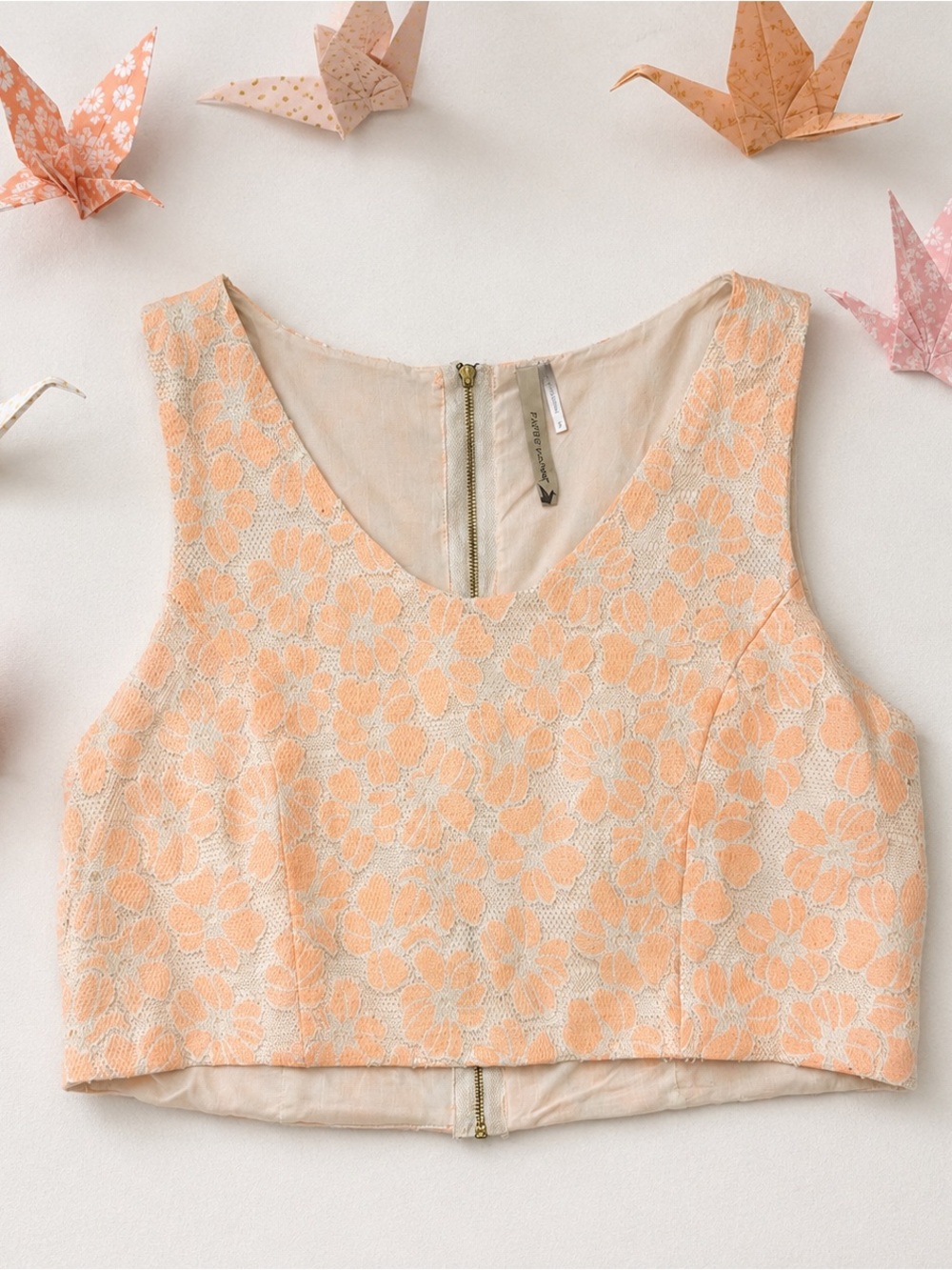 Paper Crane Peach Floral Lace Crop Top Sleeveless Back Zip Size XL Anthropologie